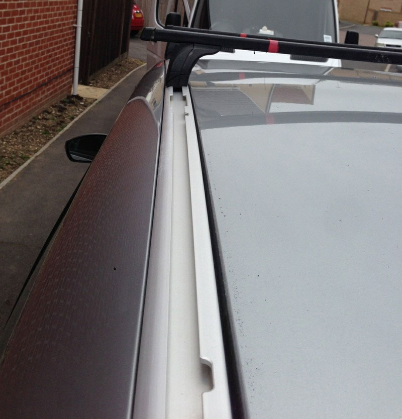 types-tracking Tracking system in a roof