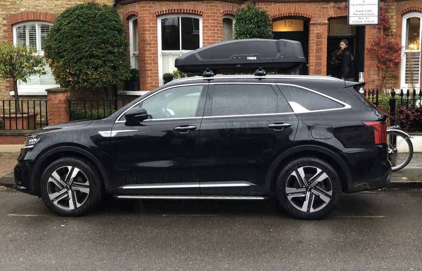 Kia Sorento Medium Roofbox Hire